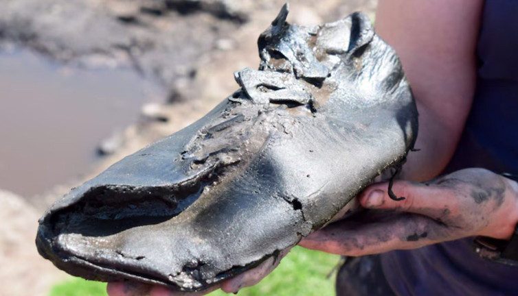 2000 yıllık dev ayakkabılar görenleri afallatı: Arkeologlar sahiplerini arıyor