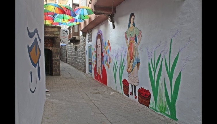 Kadim kentin sokakları sanat eserleriyle hayat buldu