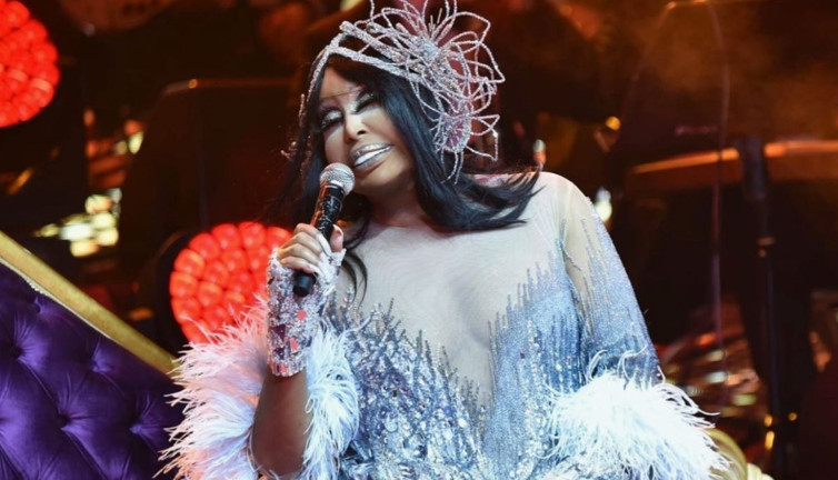 Türk Müziğinin divası Bülent Ersoy makyajsız yakalandı! Görenler tanıyamadı