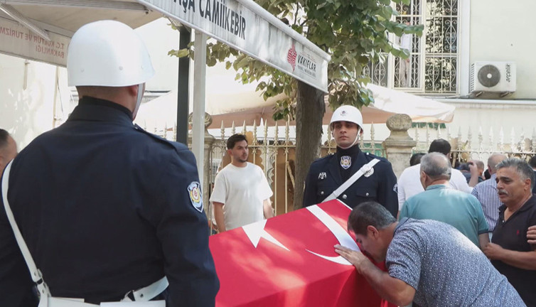 15 Temmuz öncesi yasa boğdu! İstanbul'da yürek yakan veda