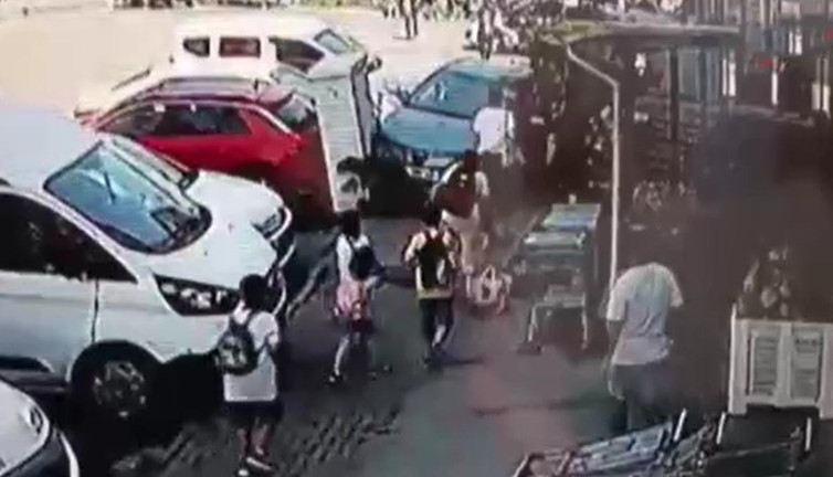 Park kazası dehşete dönüştü! Ölümden kıl payı kurtuldular