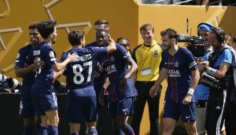 Dev final şifresiz yayınlanacak. Milyonlar ekran başına