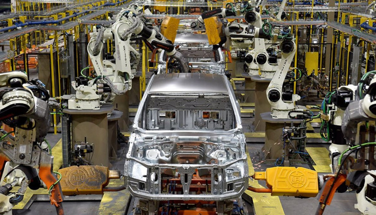 Otomotiv devinde yakıt pompası depremi: 850 bine yakın aracı geri çağrıldı