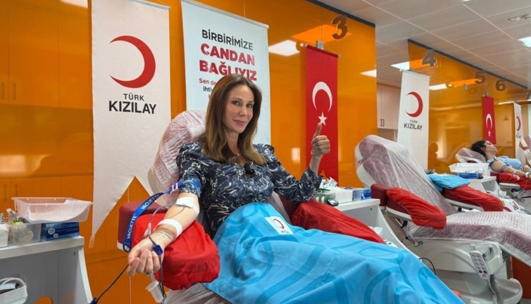 Kızılay’ın 'Birbirimize Candan Bağlıyız' kampanyasına ünlülerden tam destek!