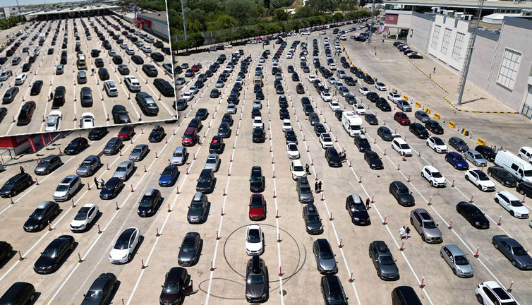 Kapıkule Sınır Kapısı’nda yoğunluk! Akın akın geliyorlar