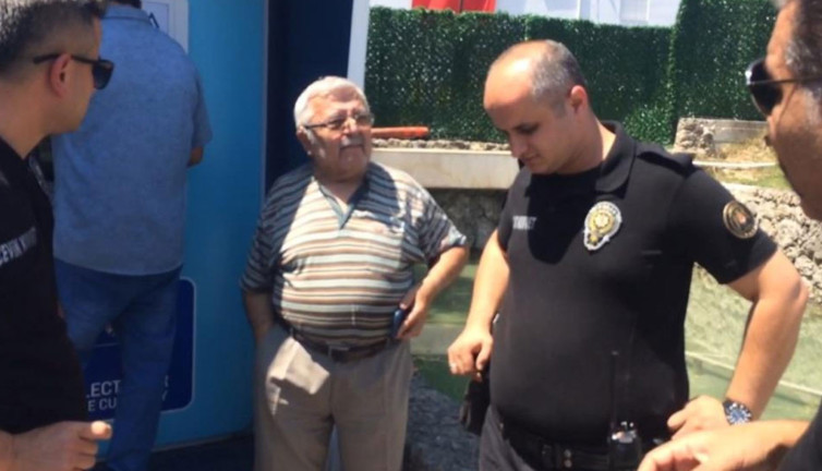 Bartın'da dolandırılmak üzere olan şahsı gazetecinin uyanıklığı kurtardı!