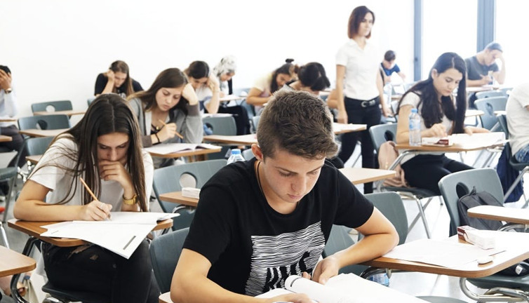 LGS Sınavı'nı CHP'li isim Meclis'e taşıdı: Öğrencilerin hayallerini çalamazsınız