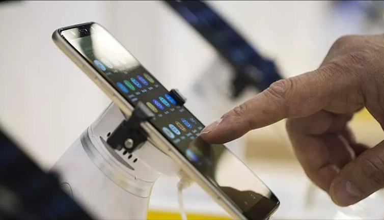 Ünlü telefon markası sessiz sedasız çekiliyor! Bir döneme damgasını vurmuştu