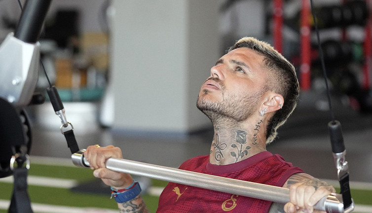 Icardi salonda! Galatasaray günü çift idmanla tamamladı