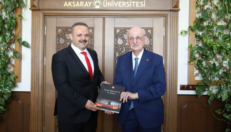 İsmail Kahraman’dan ASÜ Rektörü Arıbaş’a anlamlı ziyaret