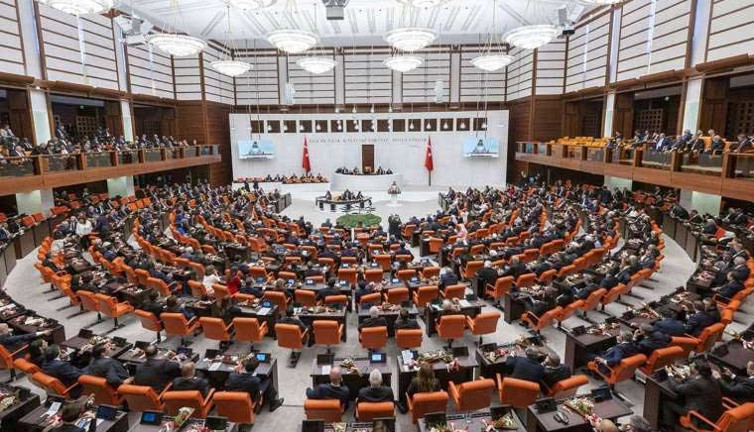 Meclis'in en sevilen 10 milletvekili belli oldu