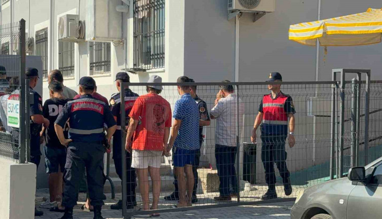 Yürekler ağza geldi denizde can pazarı! Hatay'da denizde gerilim dolu dakikalar