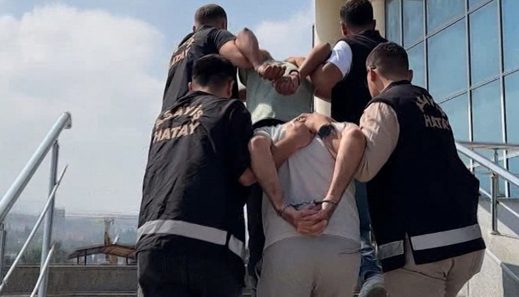 Tansiyon ölçmedi diye hemşireyi darp ettiler