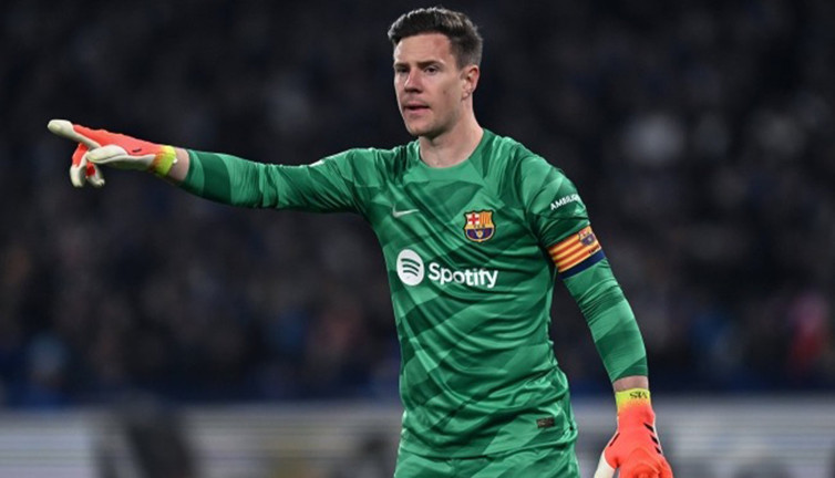 Galatasaray istiyordu! Alman kaleci yıkıldı