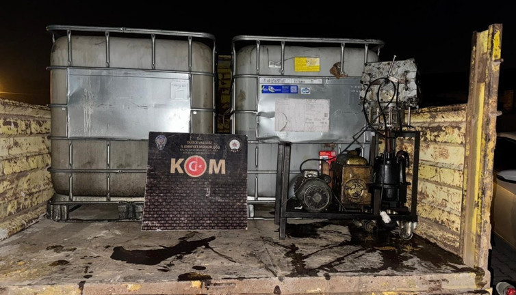Düzce’de bin 960 litre kaçak akaryakıt ele geçirildi