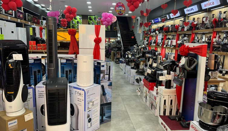 Düğün sezonunun açılmasıyla, çiftler çeyiz düzmeye başladı