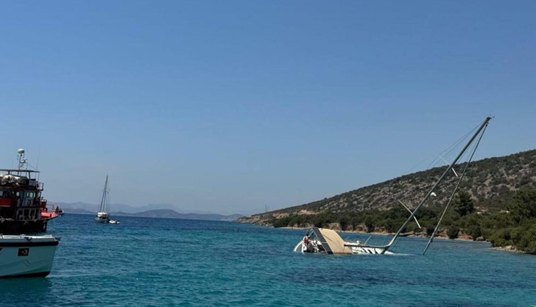 Kayalıklara çarptı sulara gömüldü! Neveda’nın hazin sonu