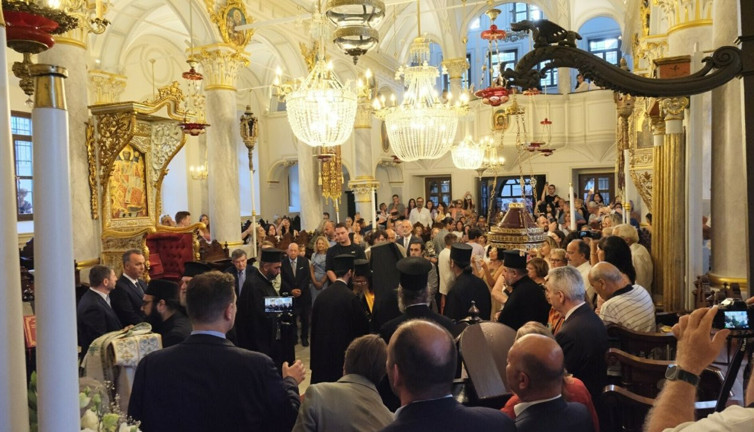 Tarihi Meryem Ana Kilisesi ibadete açıldı: Bartholomeos’un ayini Bozcaada’yı buluşturdu!