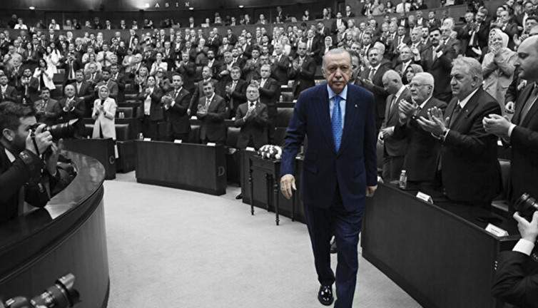 Yandaş kalem: AKP’lilerin sesiz kalmaları Erdoğan’a ihanettir