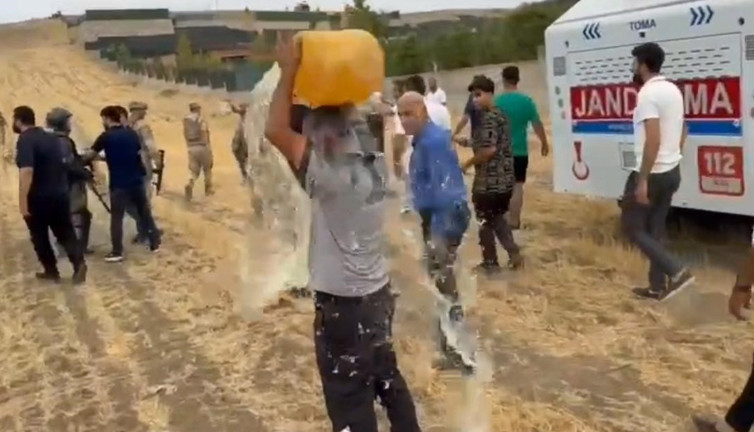 Etten duvar oldular! Bahçe sahiplerinden şok eylem