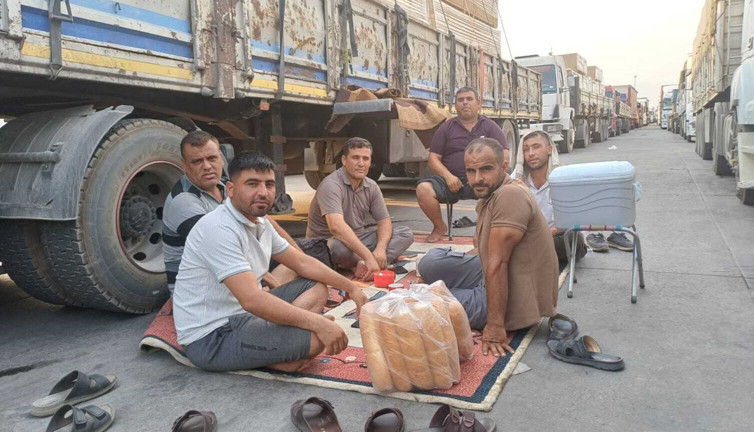 49 derecede TIR şoförlerinin zorlu bekleyişi