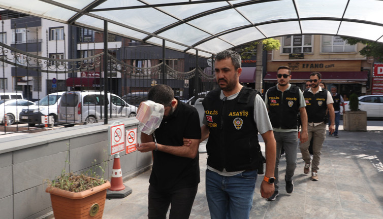 Dublörlü milyonluk vurgun! Çok sayıda kişi gözaltına alındı