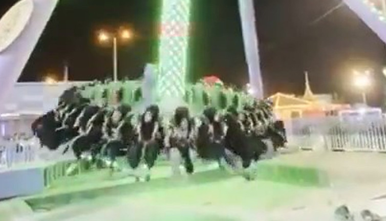 Eğlence faciaya döndü! Taşıyıcı direk ikiye ayrıldı: Çok sayıda yaralı var