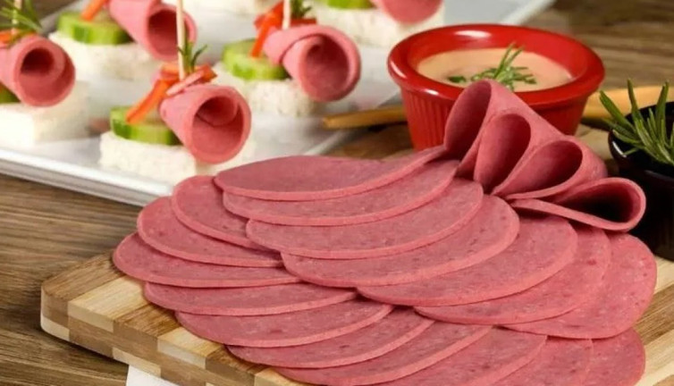 Ünlü markanın ürünlerinde domuz eti tespit edildi. Zincir marketlerde satılıyor. Raflardan toplatılıyor