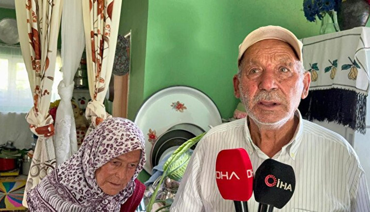 5 çocuğunu kaybeden yaşlı çift, evini ve arazisini bağışladı