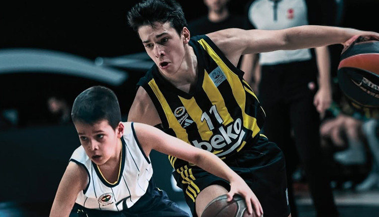 Büyük şok! Fenerbahçe'nin genç yıldızı ayrıldı