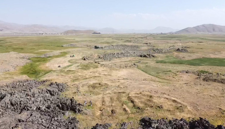 Tendürek Dağı’nda lavların 170 yıl önce yuttuğu köylerin sırrı çözülüyor! Akademisyenler iz peşinde