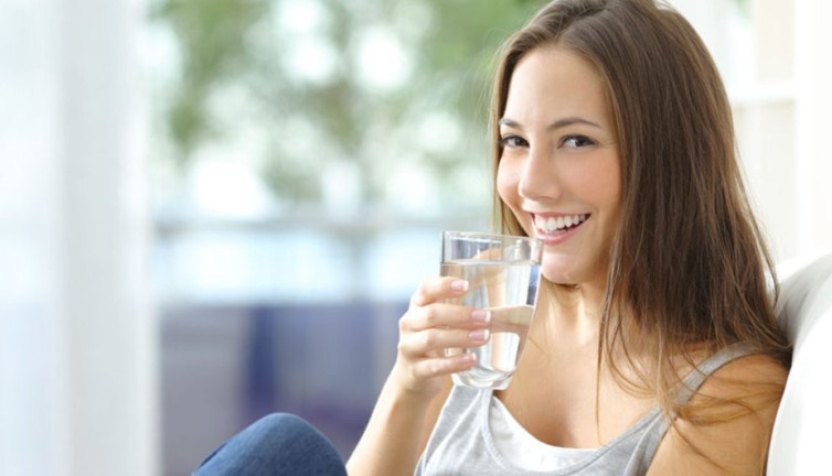 Yazın maden suyunun bir faydası daha ortaya çıktı! Uzmanlar önerdi