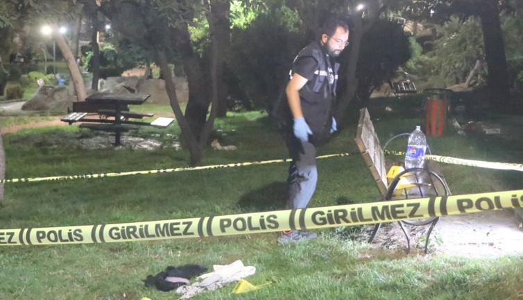 Parkta kanlı hesaplaşma! Şanlıurfa’da gecenin sessizliği çığlıklarla bozuldu