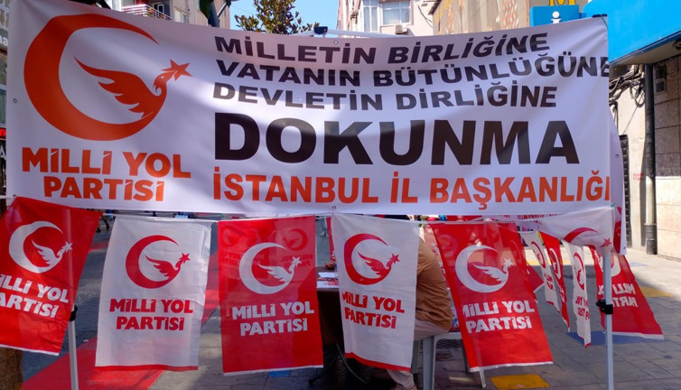 Milli Yol Partisi'nden İstanbul'da 'Anayasama Dokunma' hamlesi