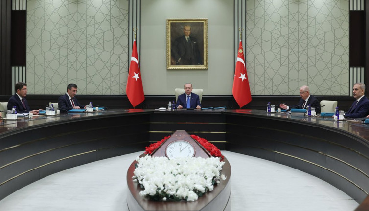 TSK'da dengeleri değiştirecek toplantı bitti