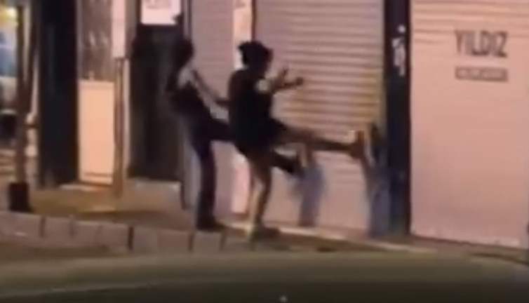 Kadınların öfkesi dinmedi! Kırık ekran çıldırttı