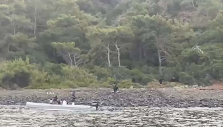 Sahil Güvenlik’ten Marmaris’te çifte operasyon: Çok sayıda kişi yakalandı