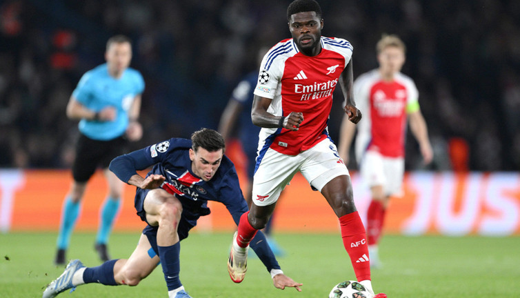 Partey yeni takımını seçti