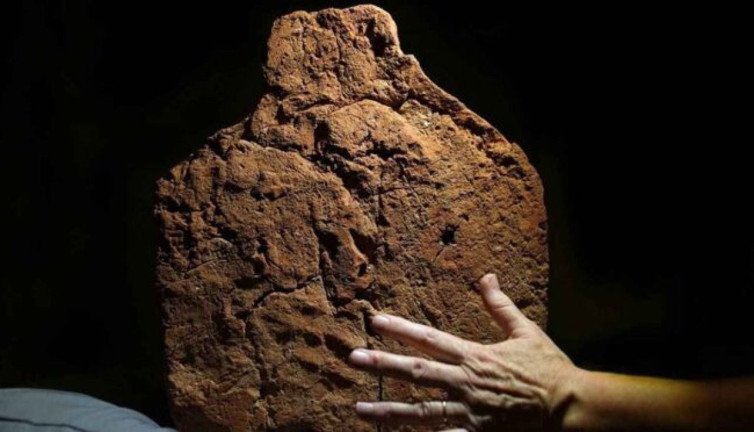 4.000 yıllık el izi bulundu
