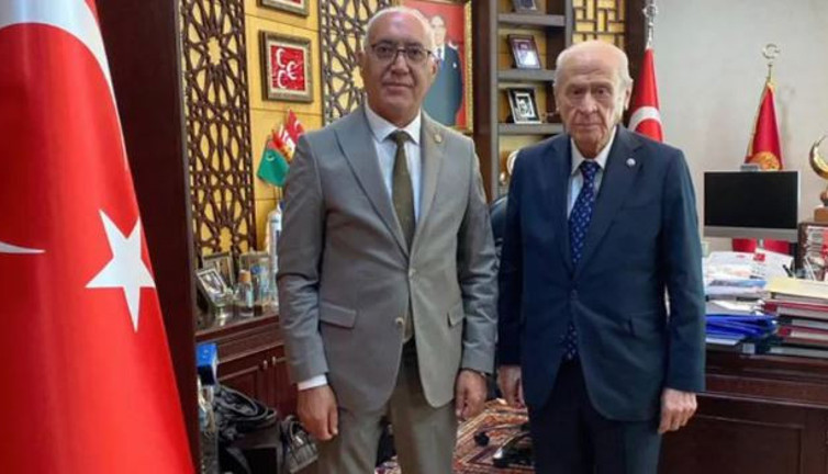 Partisinden istifa eden o isim MHP'ye mi geçiyor? Ankara kulisleri çalkalanıyor