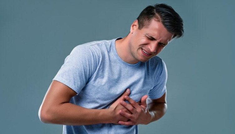 Her mutfakta bulunuyor! Üç süper besin kolesterolü yerle bir ediyor