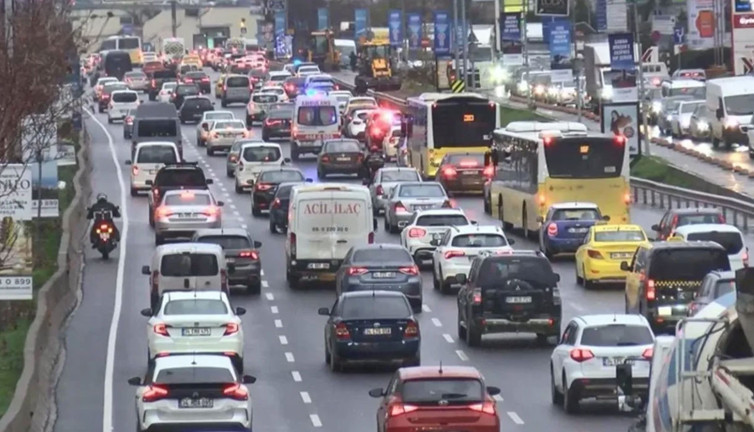 İşte sürücülerin kara yollarında dikkat etmesi gereken yerler! Yapılan çalışmalar duyuruldu (12 Ağustos 2025)