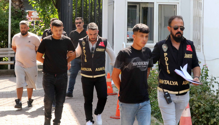 Antalya’da düğün kâbusa döndü! 1 kişi öldü 1 kişi yaralandı