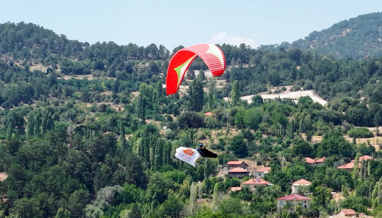 Festival gökyüzü şölenine sahne oldu