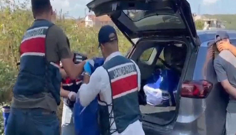 İstanbul’da jandarma çetenin içine sızdı! Şok baskın, tek tek yakalandılar