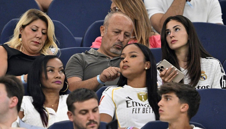 Arda Güler'e tribünden doping