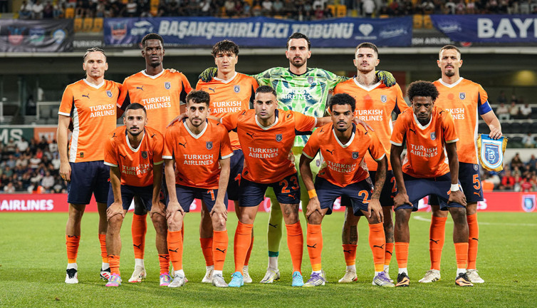 Galatasaray'ın eski oyuncusundan Başakşehir'e son dakika golü!