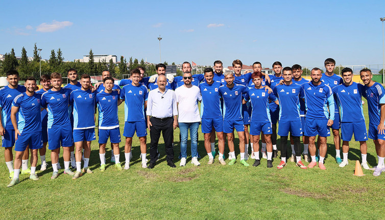 Gol demek o demekti! Yeni takımı şaşırttı