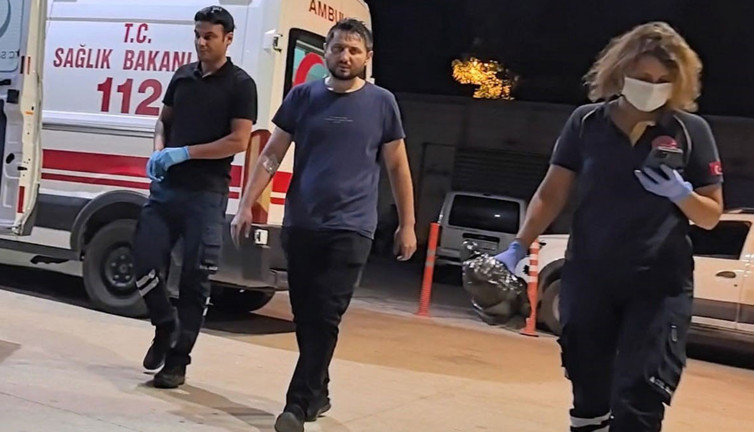 Üzerine asit sıçrayan işçi yaralandı