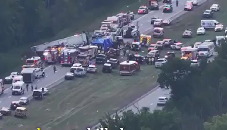 Tur otobüsünde can pazarı! New York’ta feci kaza: Ölüler ve yaralılar var